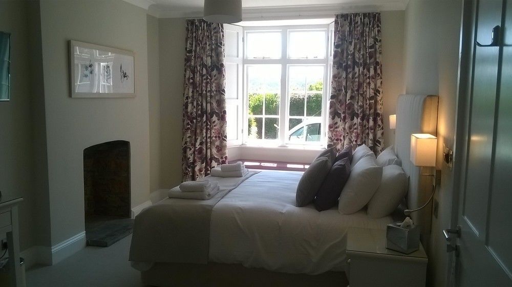 Rose & Crown Hotel Yealmpton Ngoại thất bức ảnh